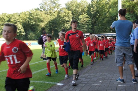 saisoneroeffnung-fc-viktoria
