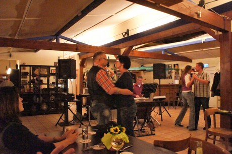 ue30-Party-Strandbad-Marie