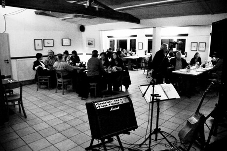 ue30-Party-Strandbad-Marie