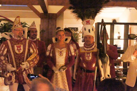 ue30-Party-in-Strandbad-Langel