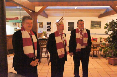 ue30-Party-in-Strandbad-Langel