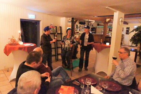 ue30-Party-in-Strandbad-Langel