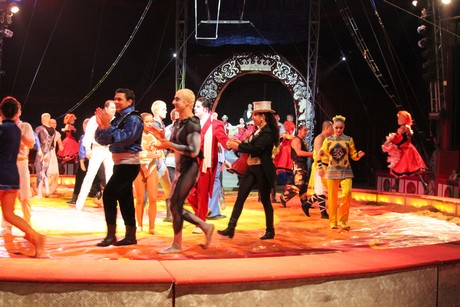 circus-krone