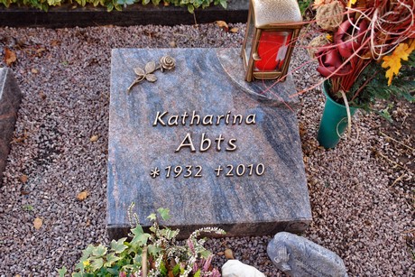 auenheim-friedhof