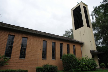 niederaussem-ev-kirche