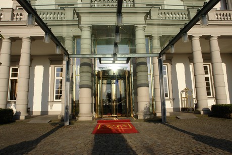 schloss-bensberg