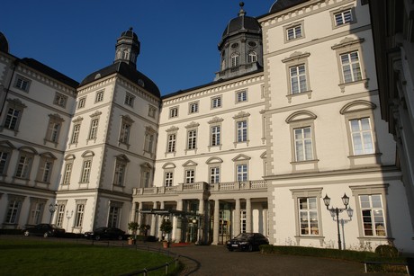 schloss-bensberg