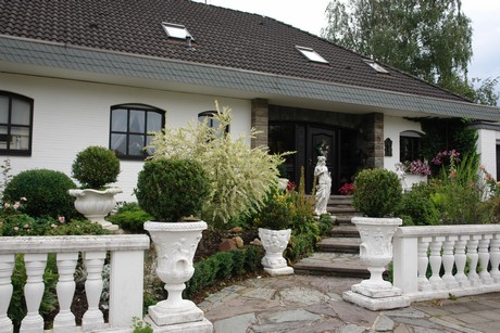 esch
