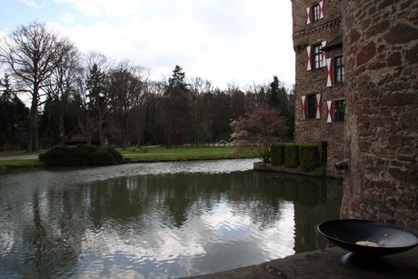 burg-satzvey