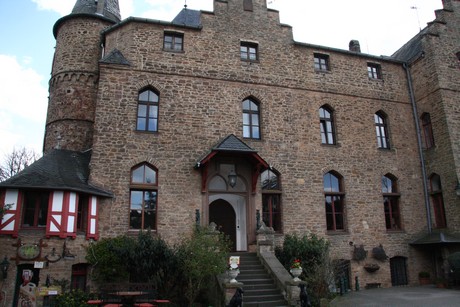 burg-satzvey