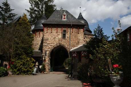 burg-satzvey