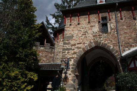 burg-satzvey