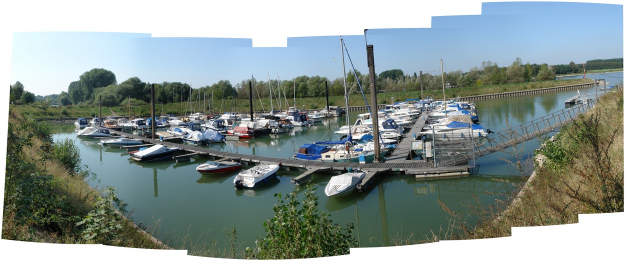 Zündorf Yachthafen